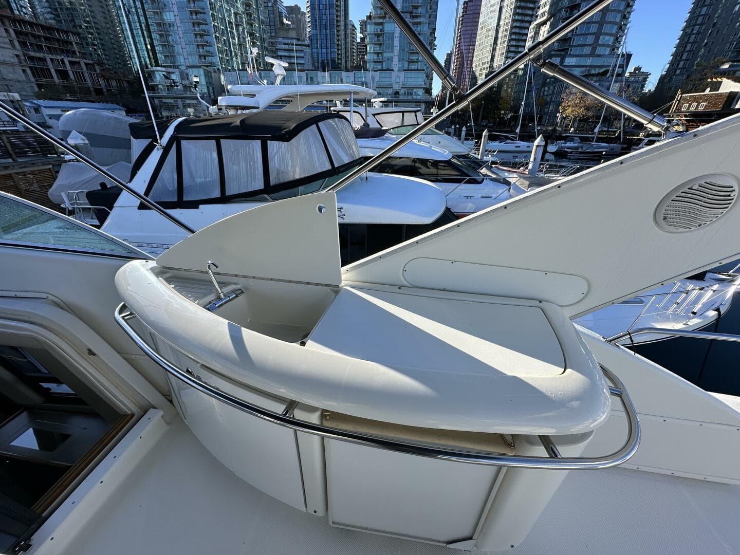 2000 Bayliner 5288 — photo 18