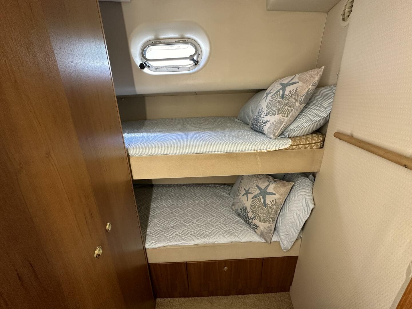 2000 Bayliner 5288 — photo 37