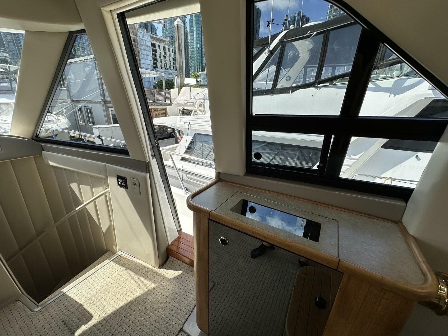 2000 Bayliner 5288 — photo 46