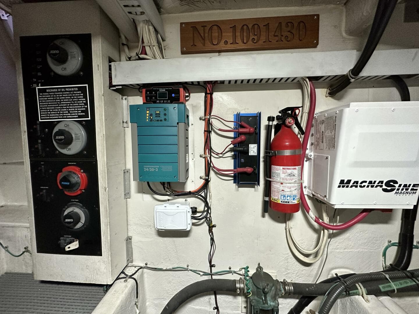 2000 Bayliner 5288 — photo 55