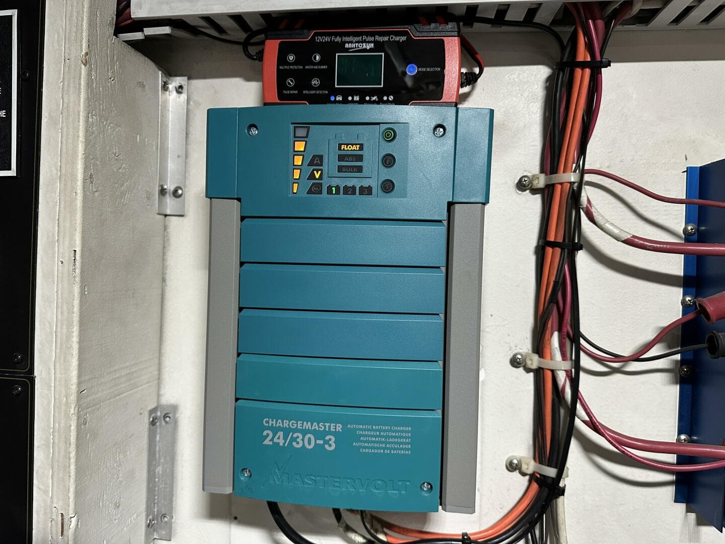 2000 Bayliner 5288 — photo 56