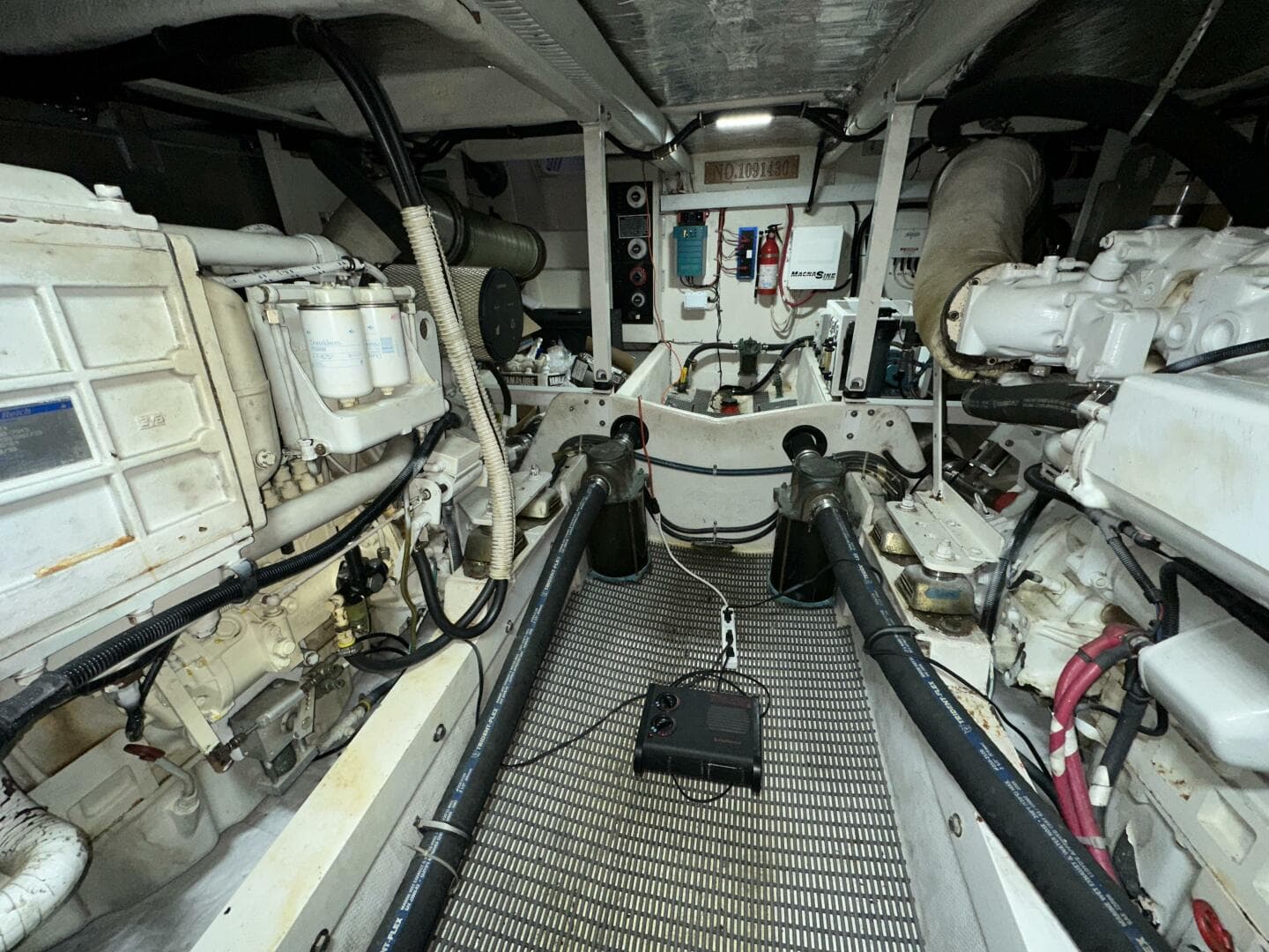 2000 Bayliner 5288 — photo 48