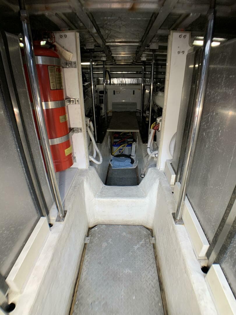 2006 Carver 56 Voyager — photo 28