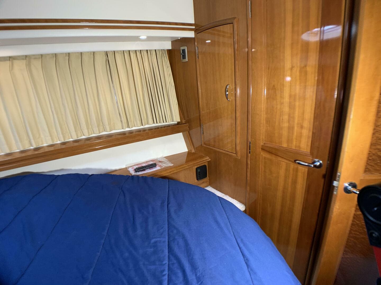 2006 Carver 56 Voyager — photo 81