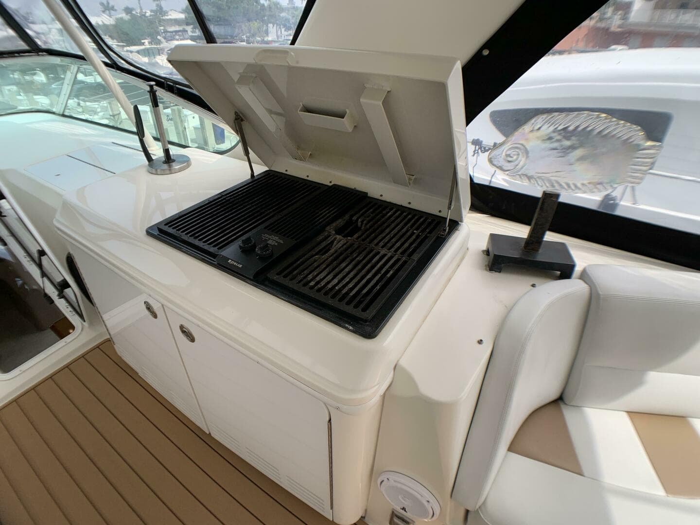 2006 Carver 56 Voyager — photo 12