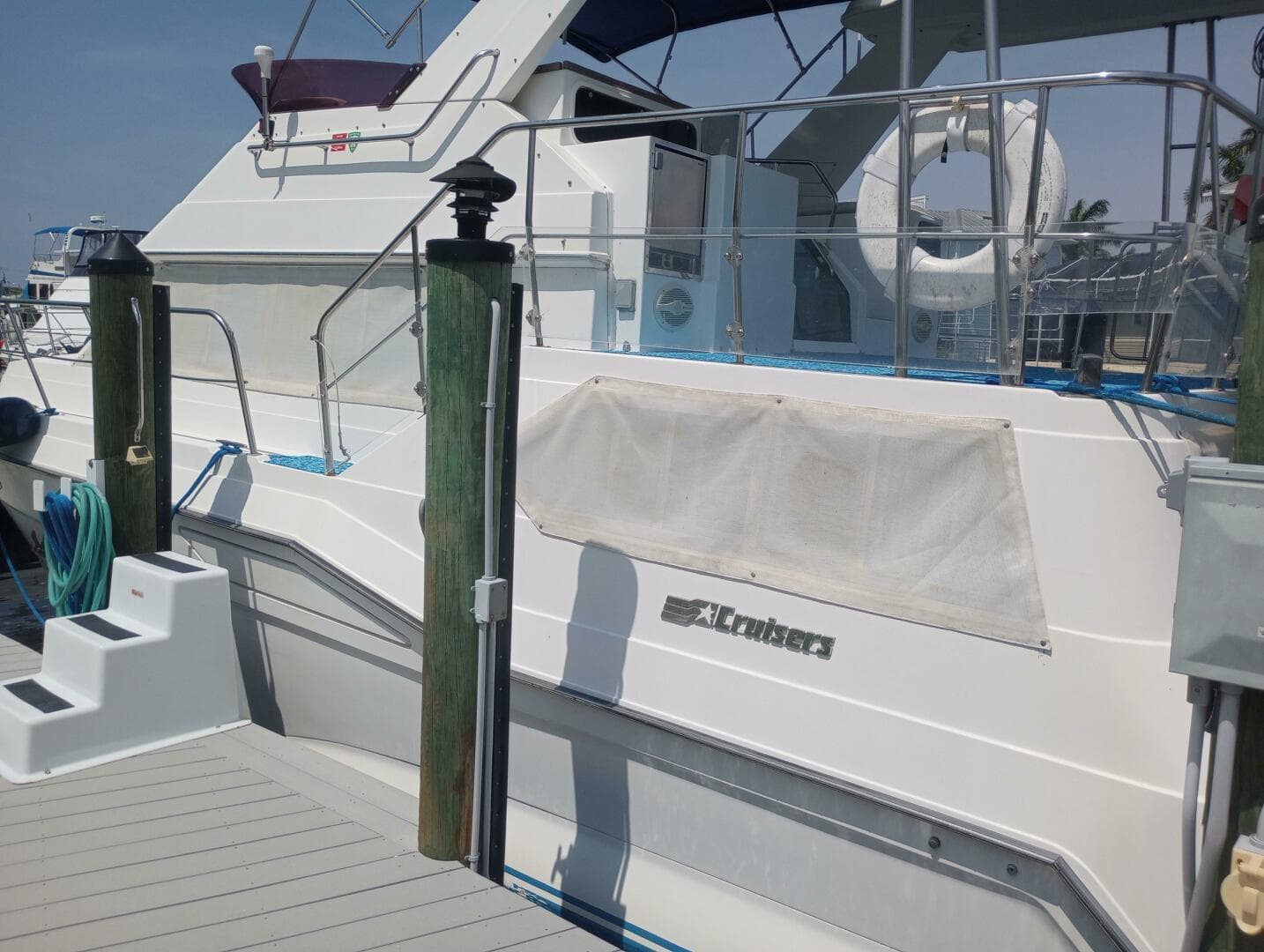 1991 Cruisers 385 — photo 9