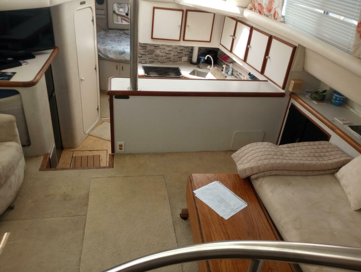 1991 Cruisers 385 — photo 8