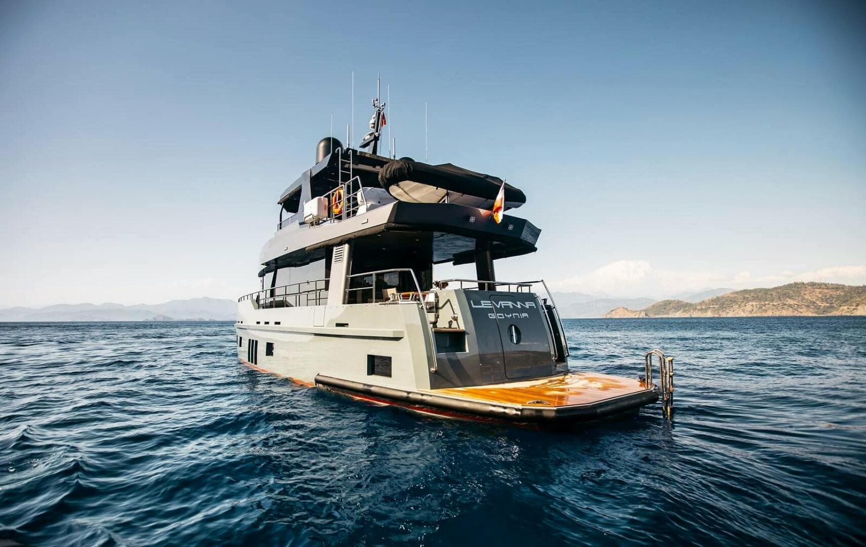 2022 Bering Yachts — photo 9