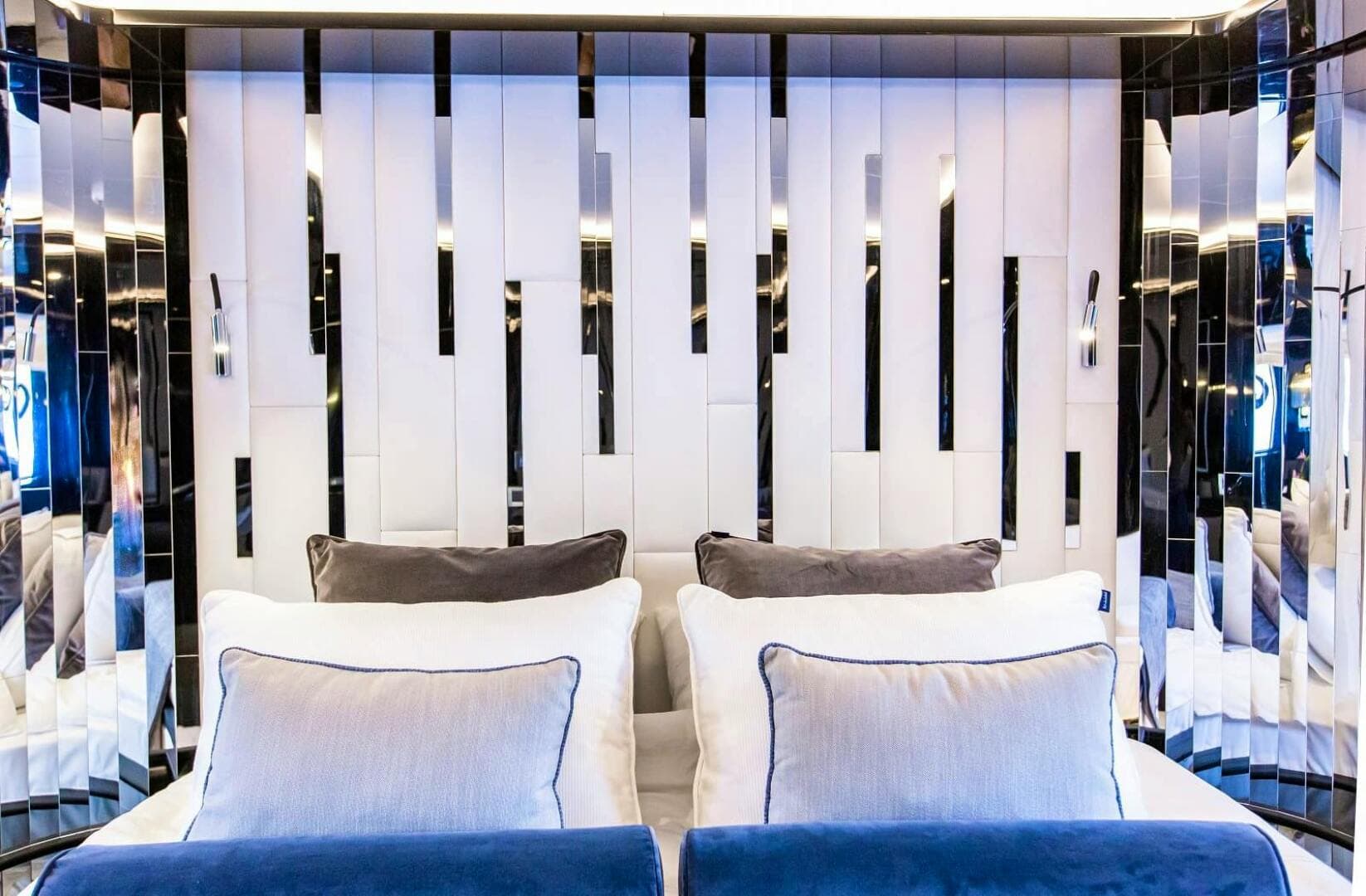 2022 Bering Yachts — photo 15