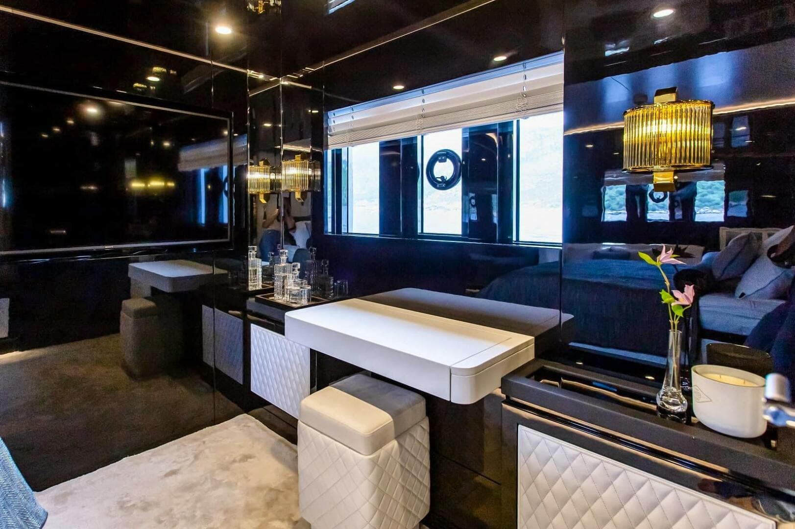 2022 Bering Yachts — photo 16