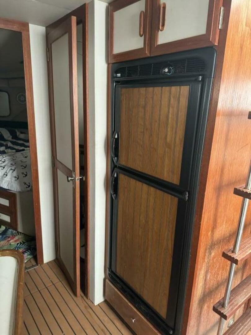 1990 Carver Mariner 3297 — photo 24