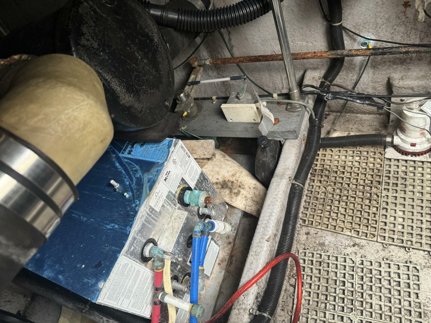 1990 Carver Mariner 3297 — photo 31