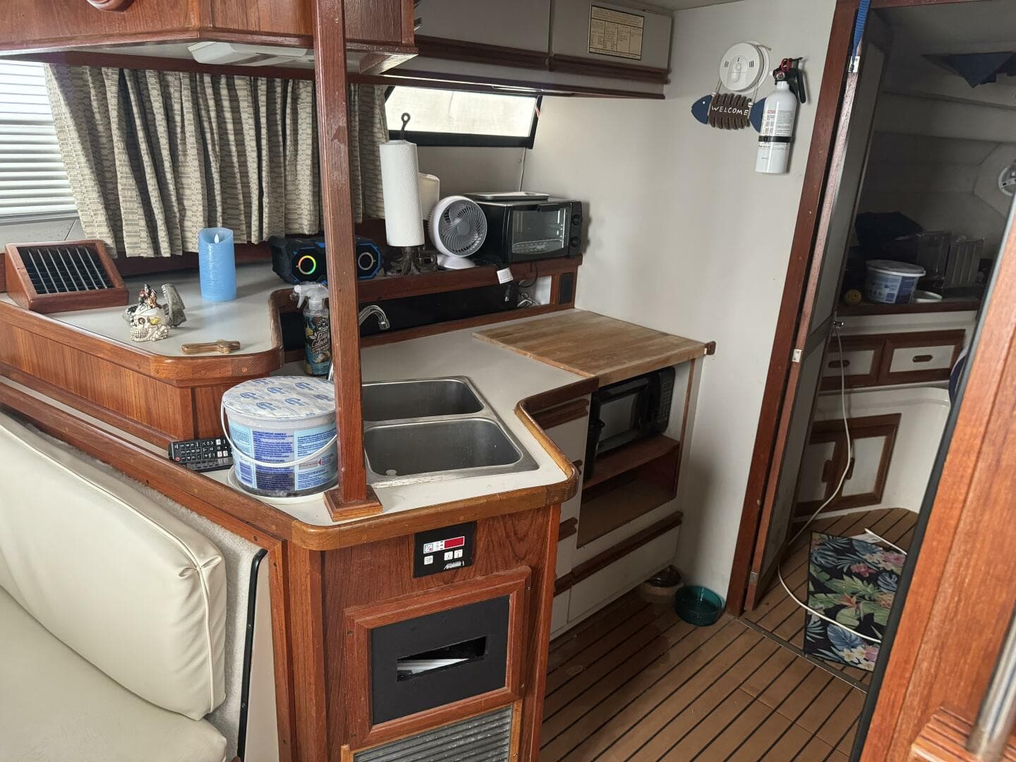 1990 Carver Mariner 3297 — photo 22