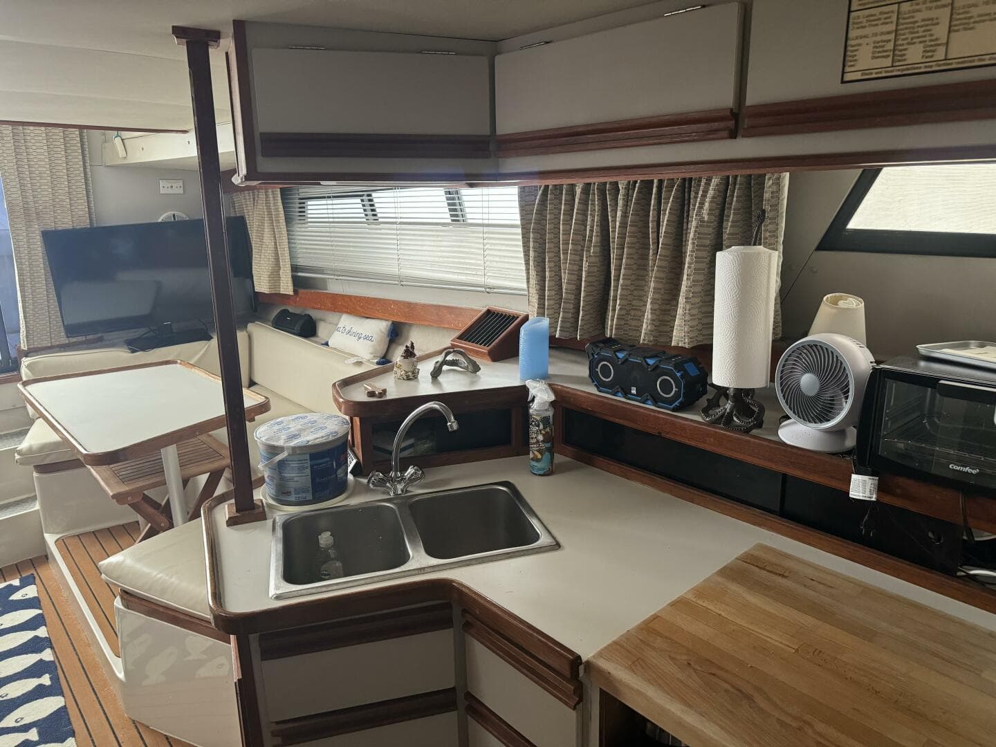 1990 Carver Mariner 3297 — photo 21