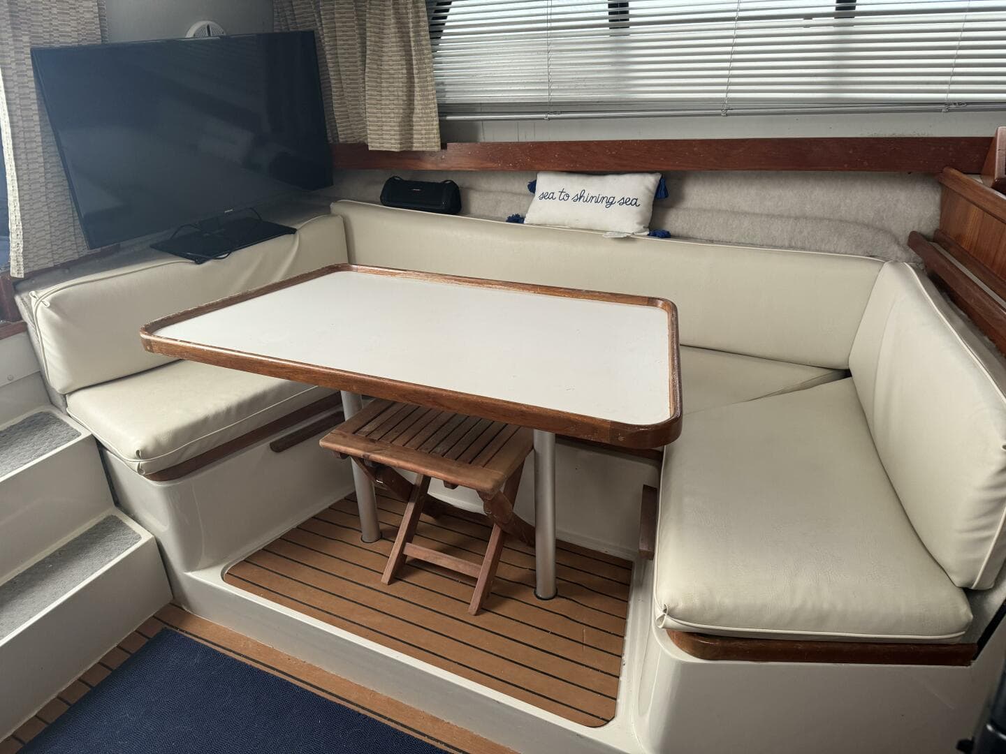 1990 Carver Mariner 3297 — photo 15