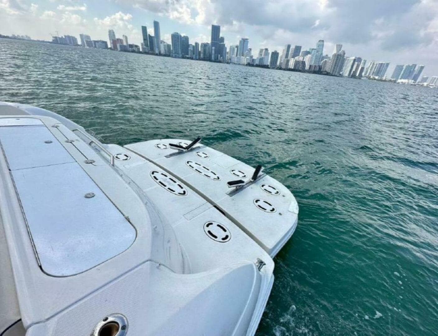 2005 Sea Ray 550 Sedan Bridge — photo 26