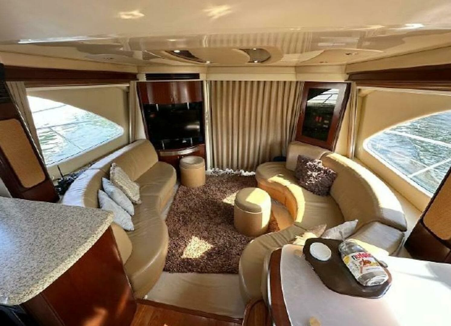 2005 Sea Ray 550 Sedan Bridge — photo 16