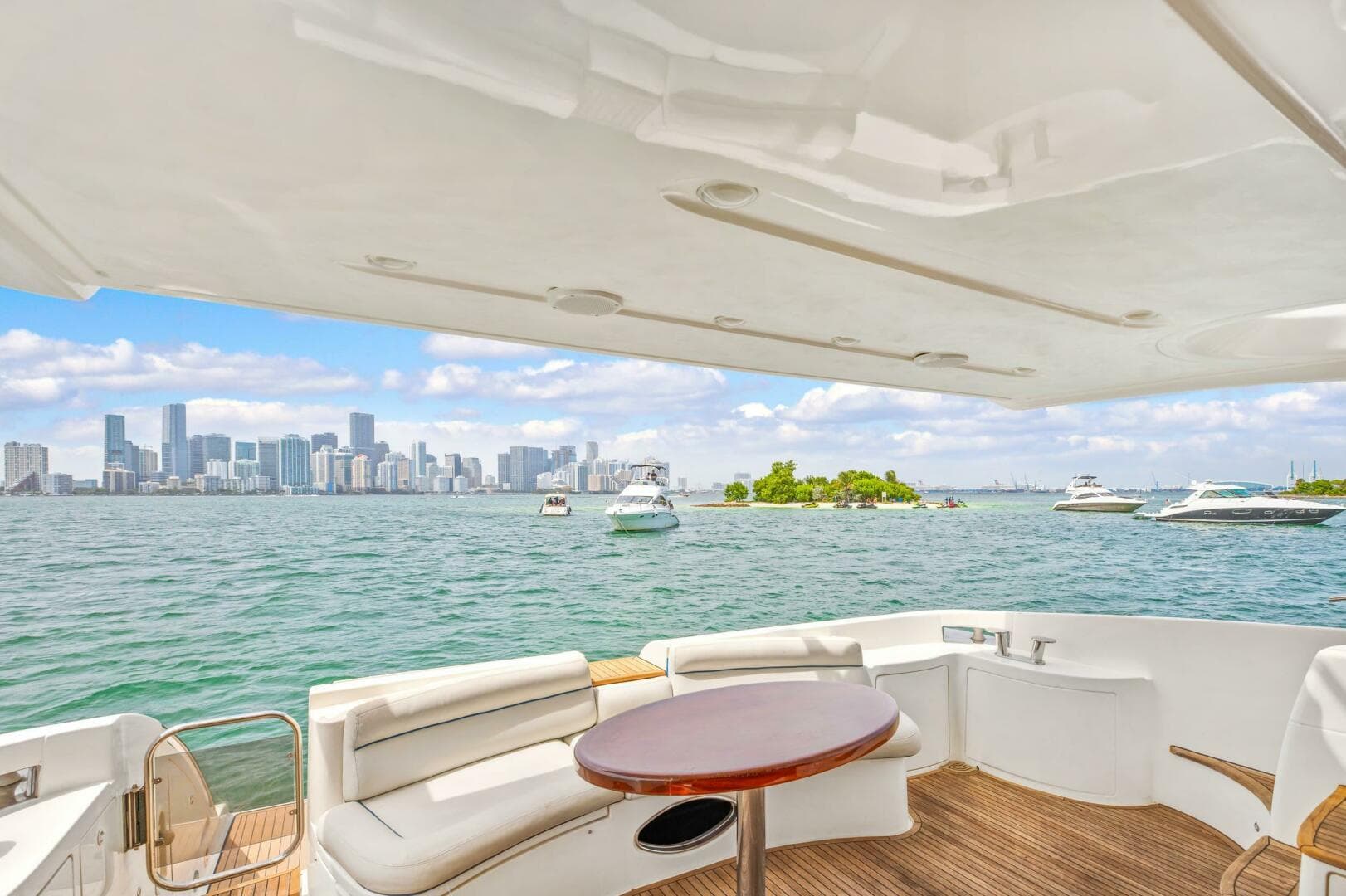 2004 Azimut 62 — photo 23