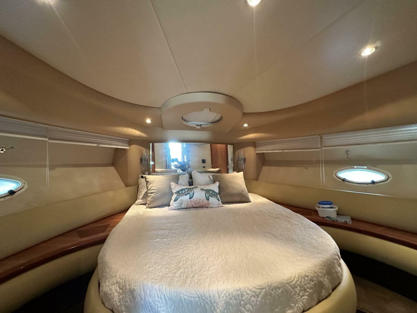 2004 Azimut 42 — photo 23