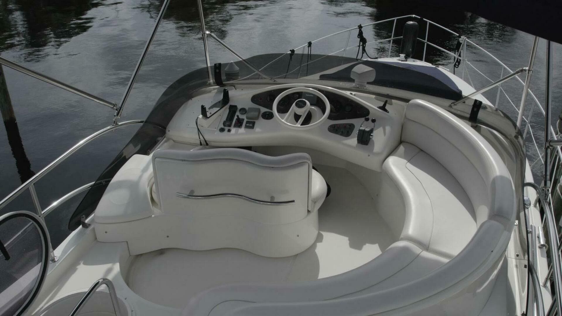 2004 Azimut 42 — photo 37