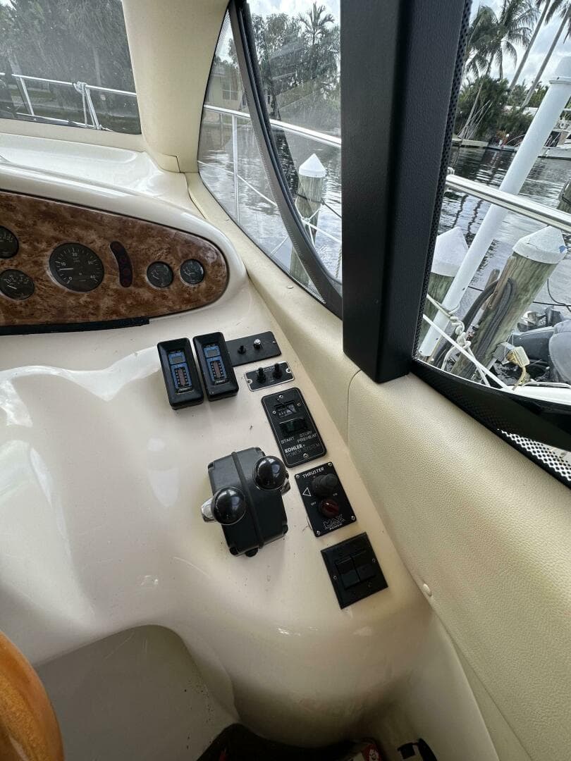 2004 Azimut 42 — photo 14