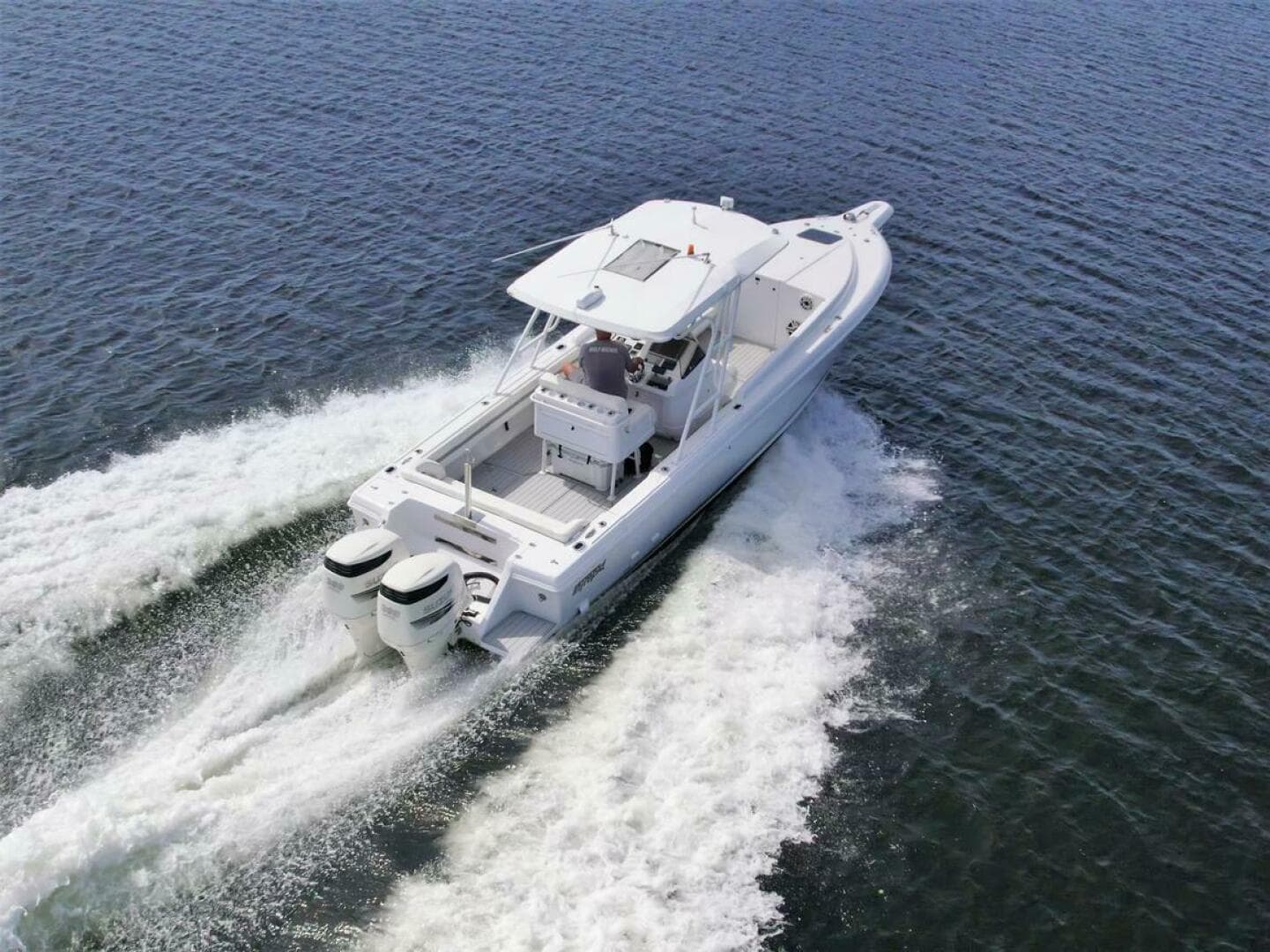 2003 Intrepid 32 — photo 45