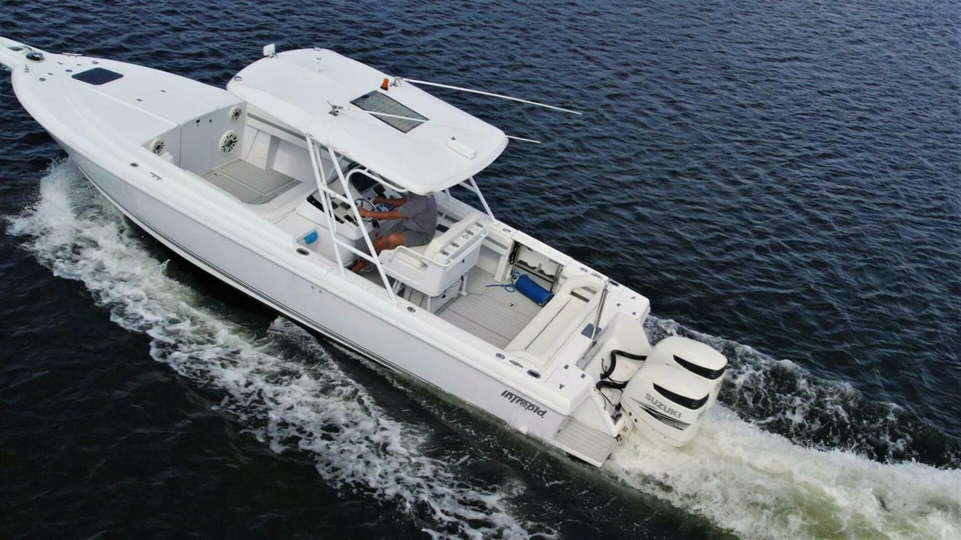 2003 Intrepid 32 — photo 42