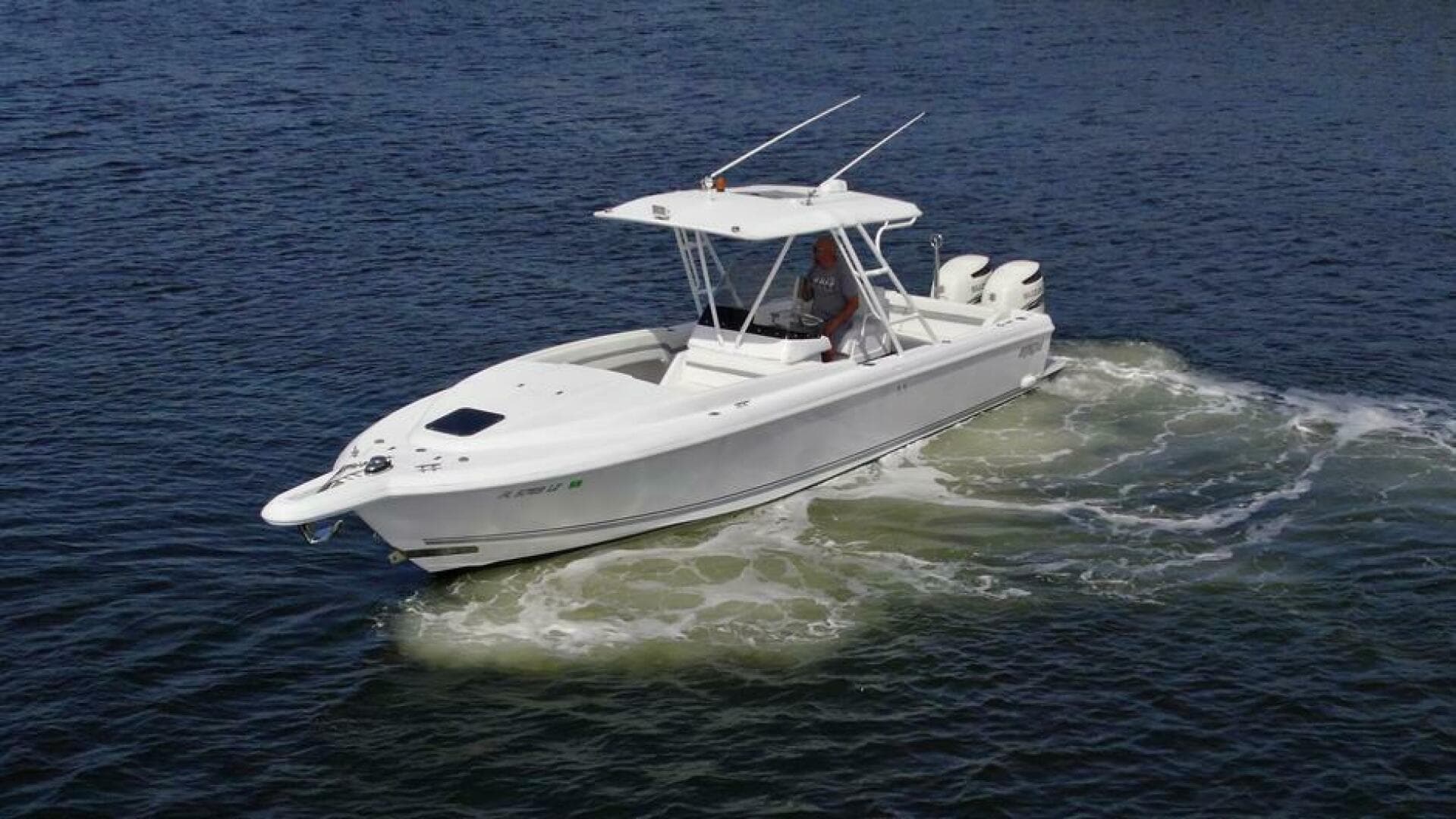 2003 Intrepid 32 — photo 28