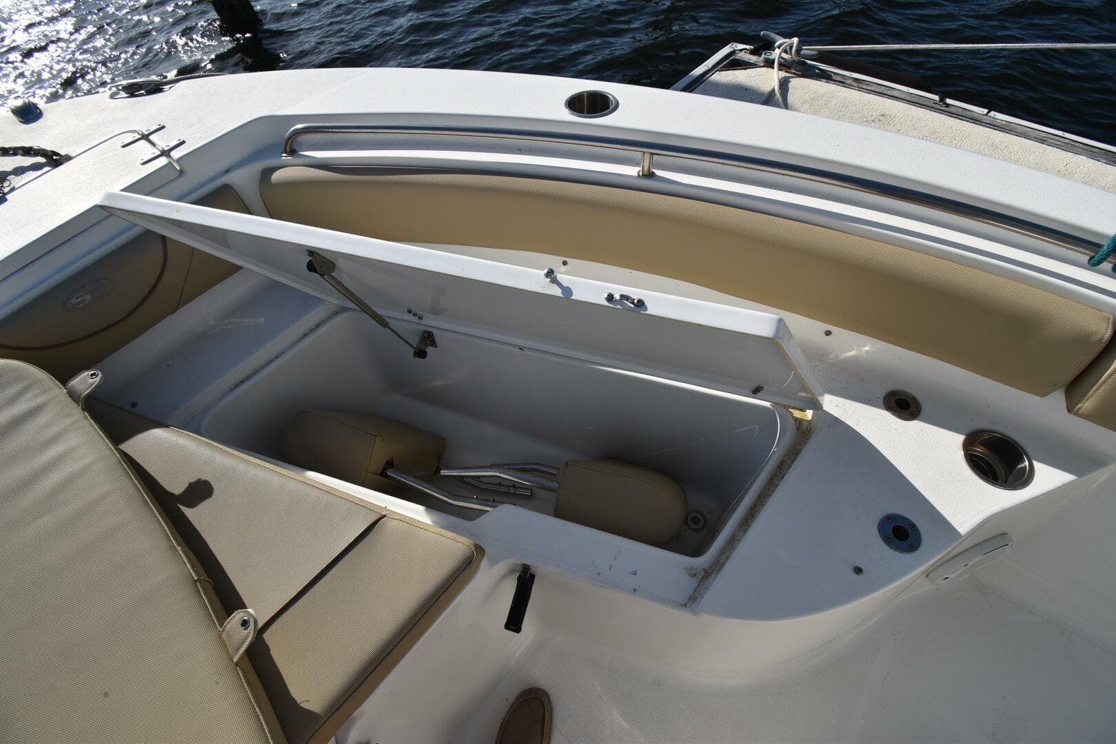 2017 Sea Hunt 235 SE — photo 9