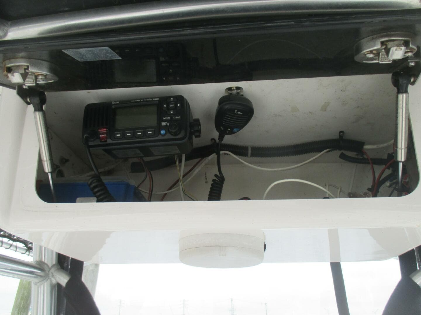 2006 Century 2600 — photo 16