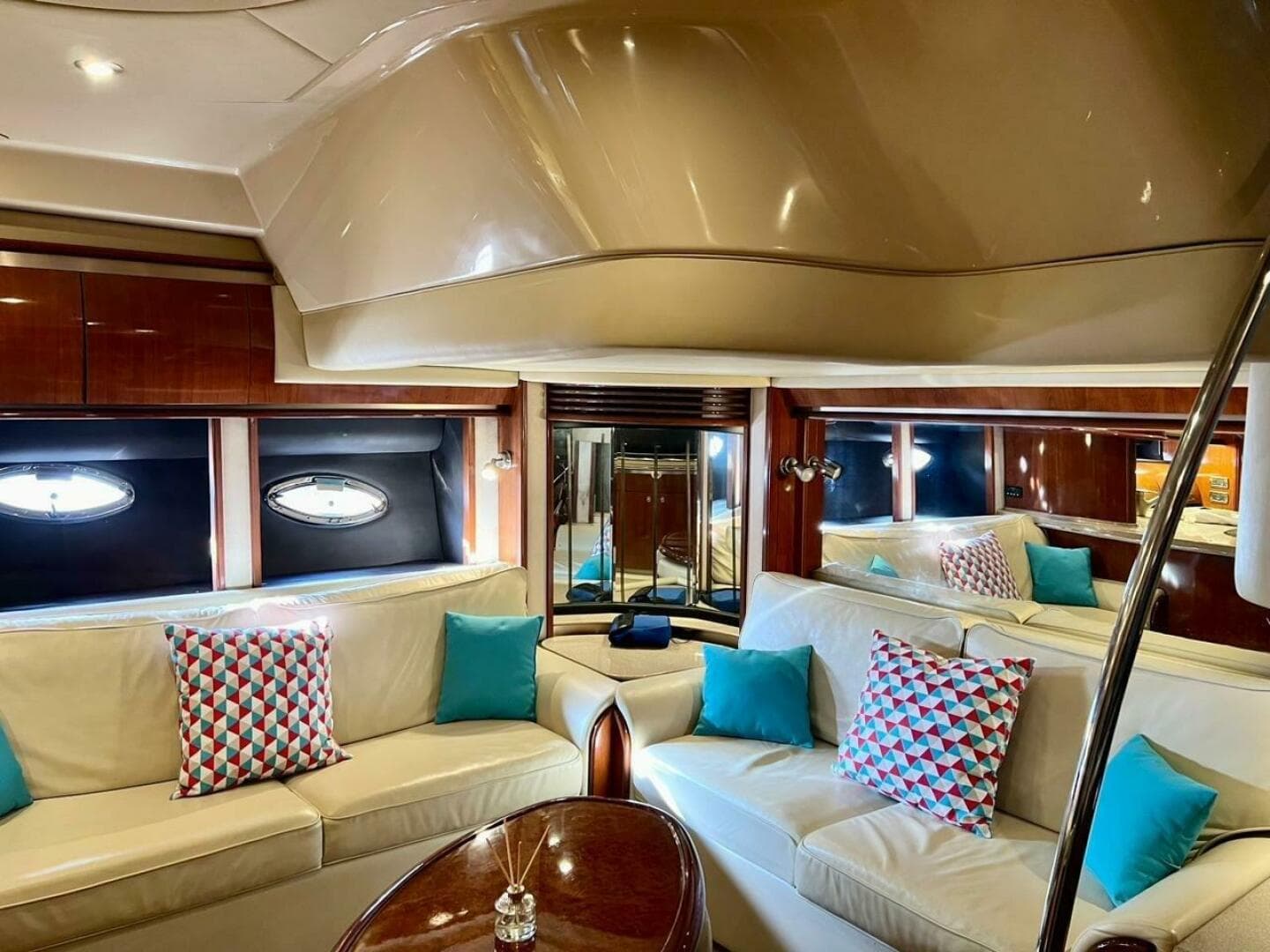 2004 Sea Ray 500 Sundancer — photo 12