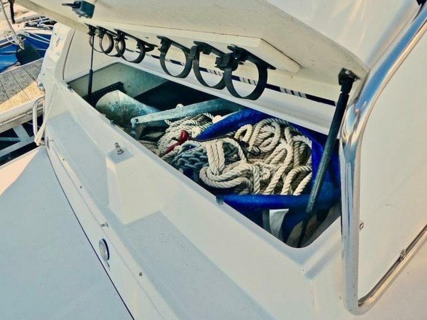 2005 Regal 3560 Commodore — photo 30