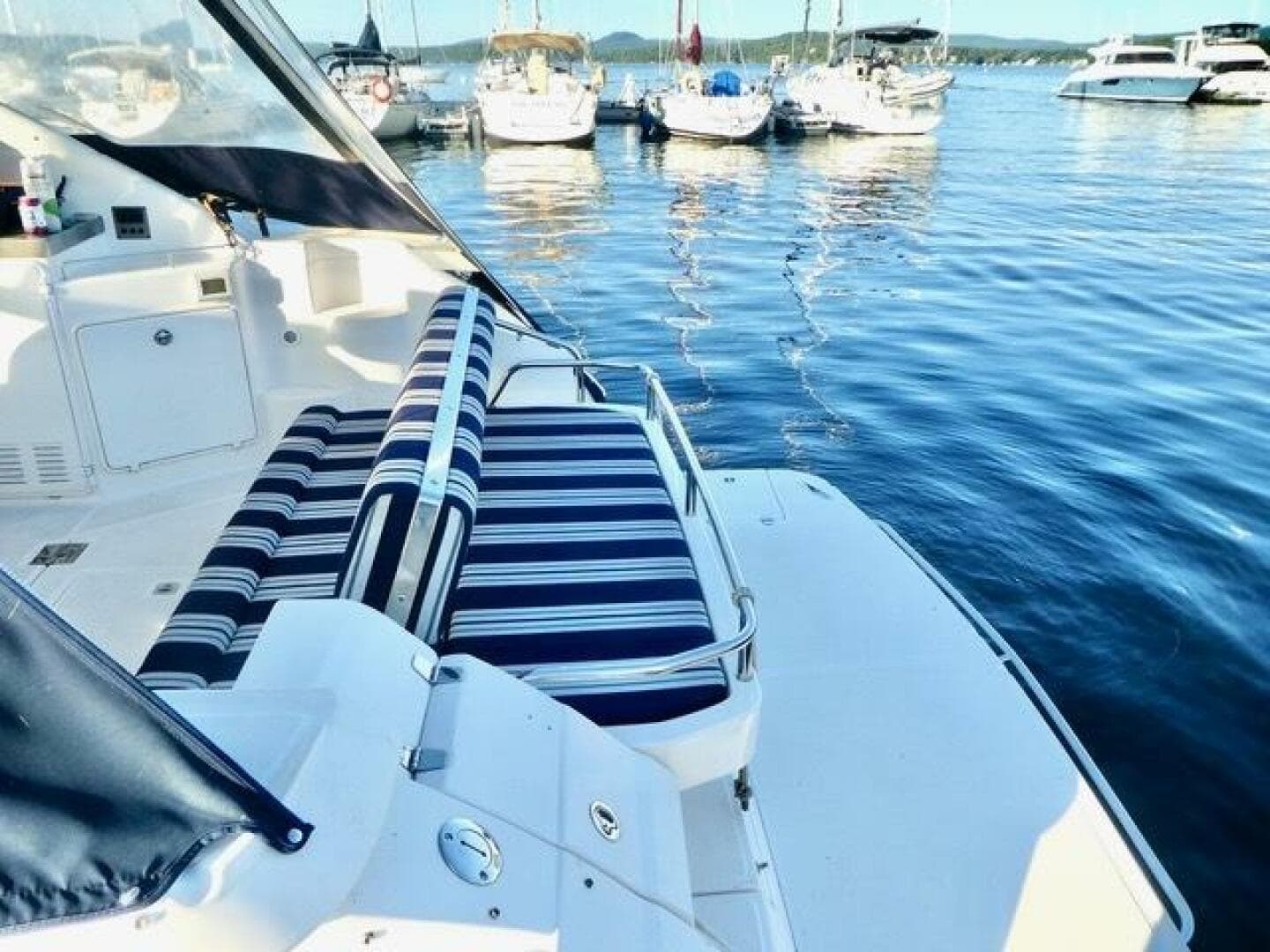 2005 Regal 3560 Commodore — photo 29