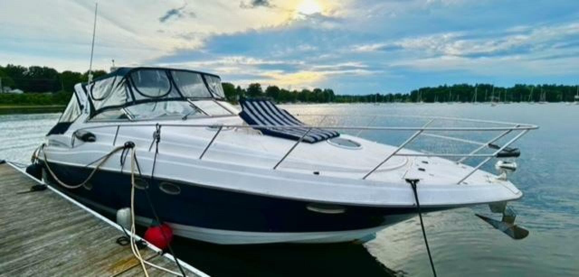 2005 Regal 3560 Commodore — photo 1