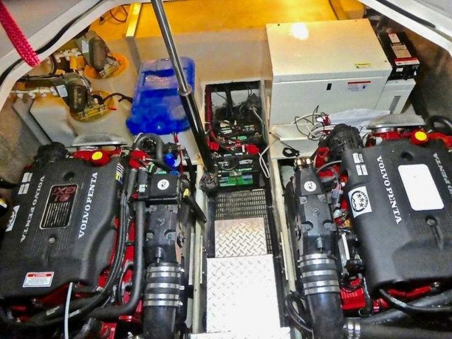 2005 Regal 3560 Commodore — photo 26