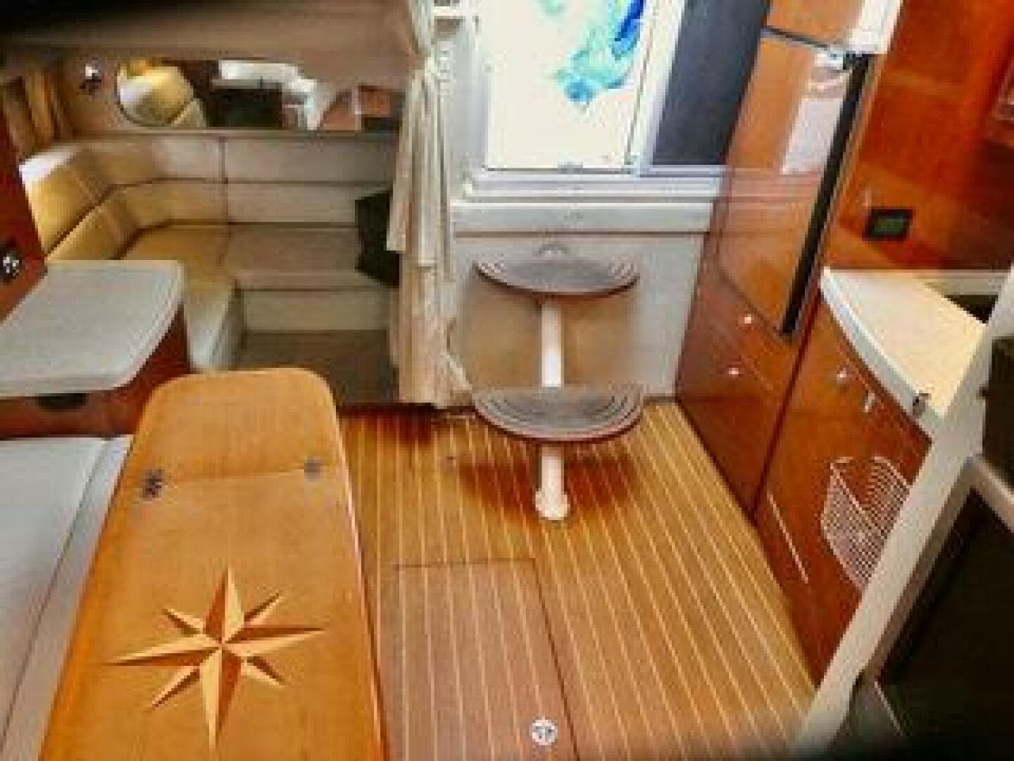 2005 Regal 3560 Commodore — photo 7