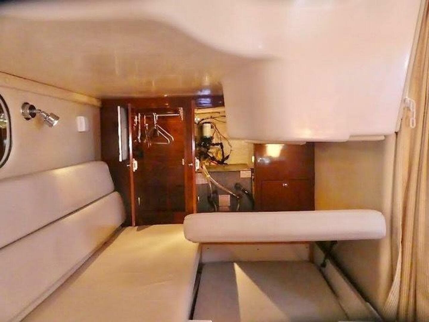 2005 Regal 3560 Commodore — photo 23