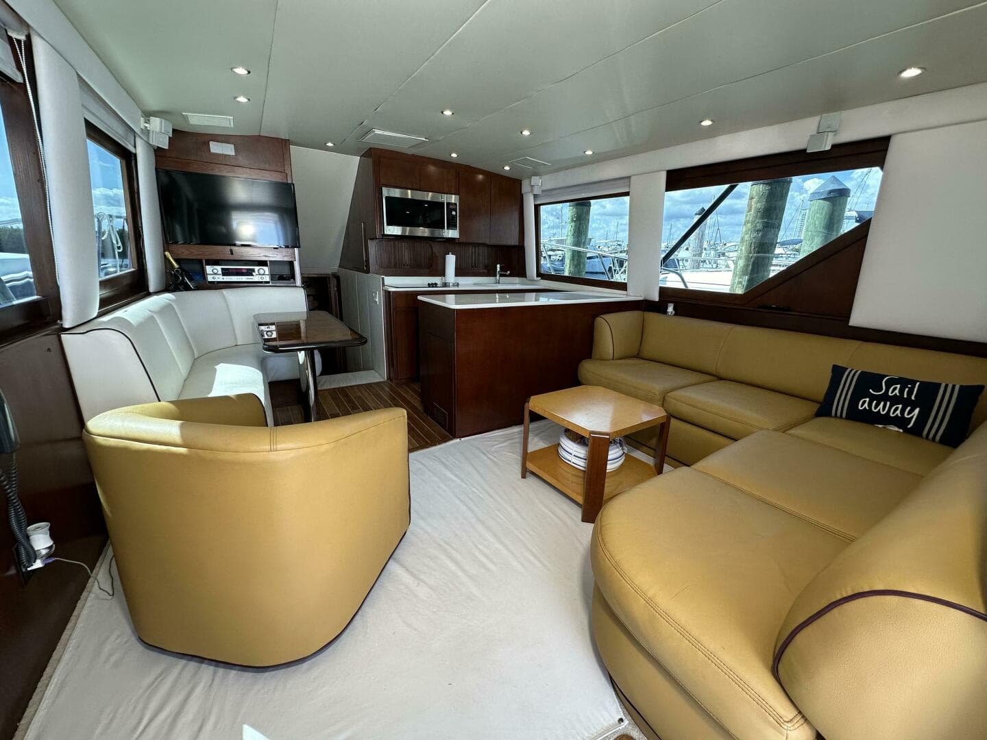 1992 Hatteras 50 Convertible — photo 50