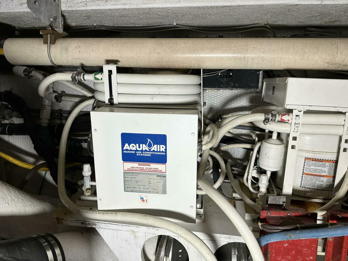 1992 Hatteras 50 Convertible — photo 44