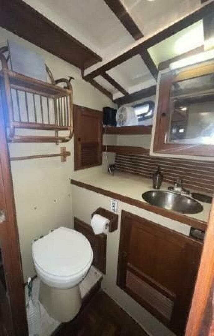 1987 Kadey-Krogen 42 — photo 16