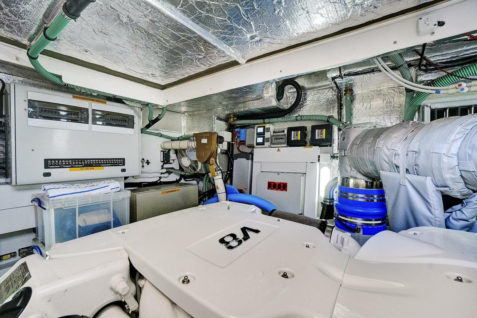 2017 Sunseeker 68 Sport Yacht — photo 66