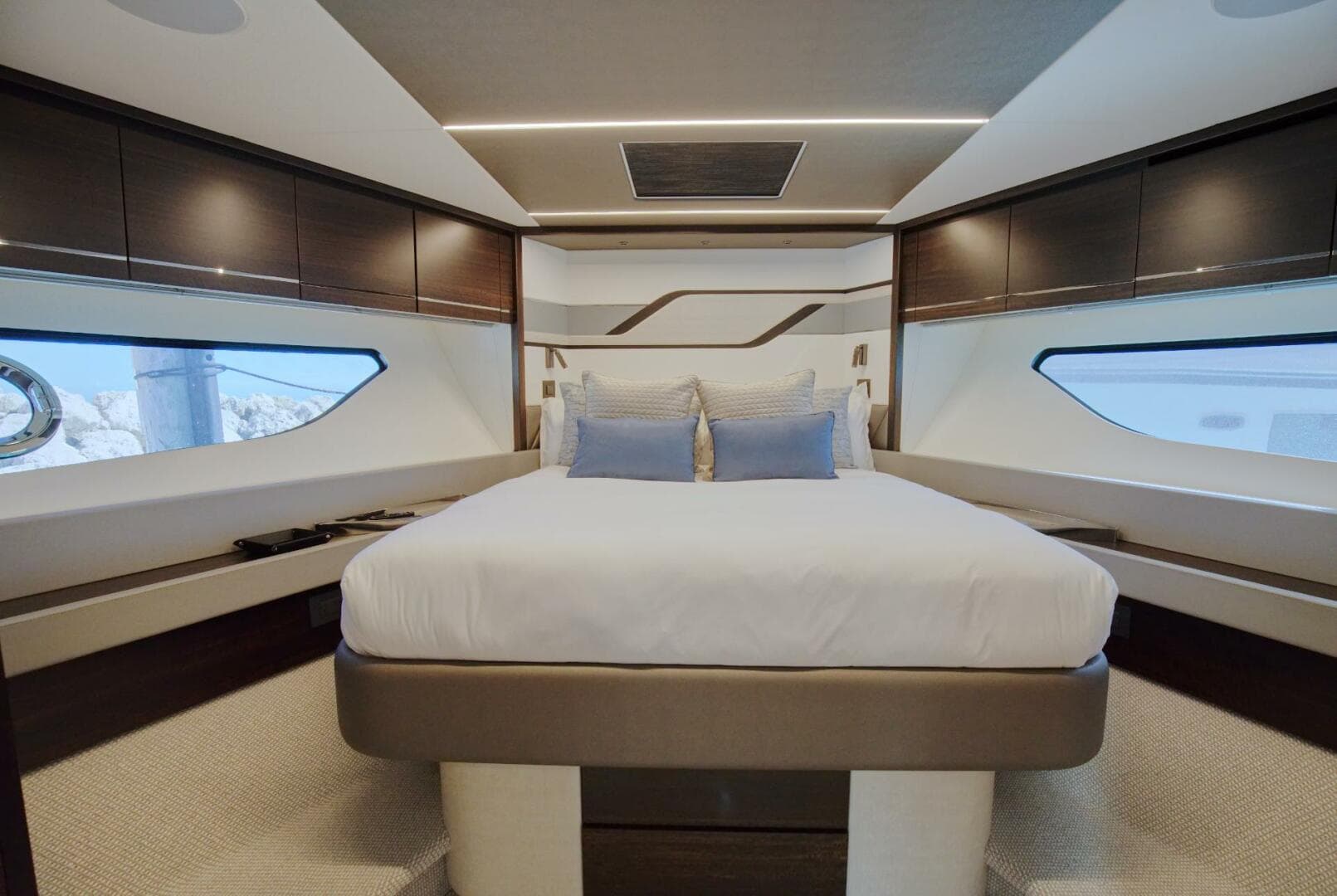 2023 Sunseeker Sport Yacht — photo 30