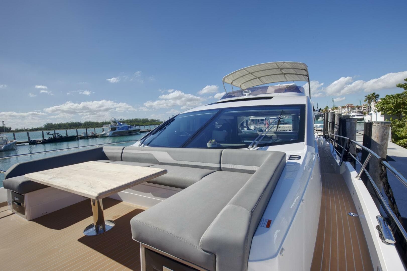 2023 Sunseeker Sport Yacht — photo 12