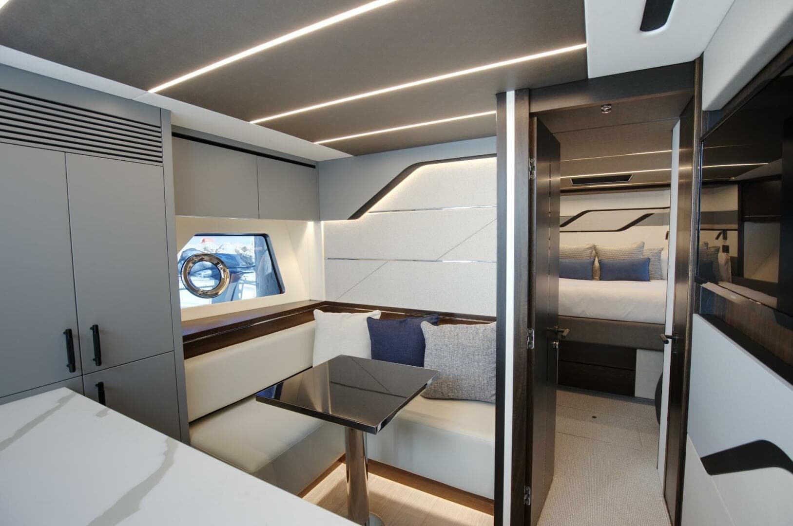 2023 Sunseeker Sport Yacht — photo 27