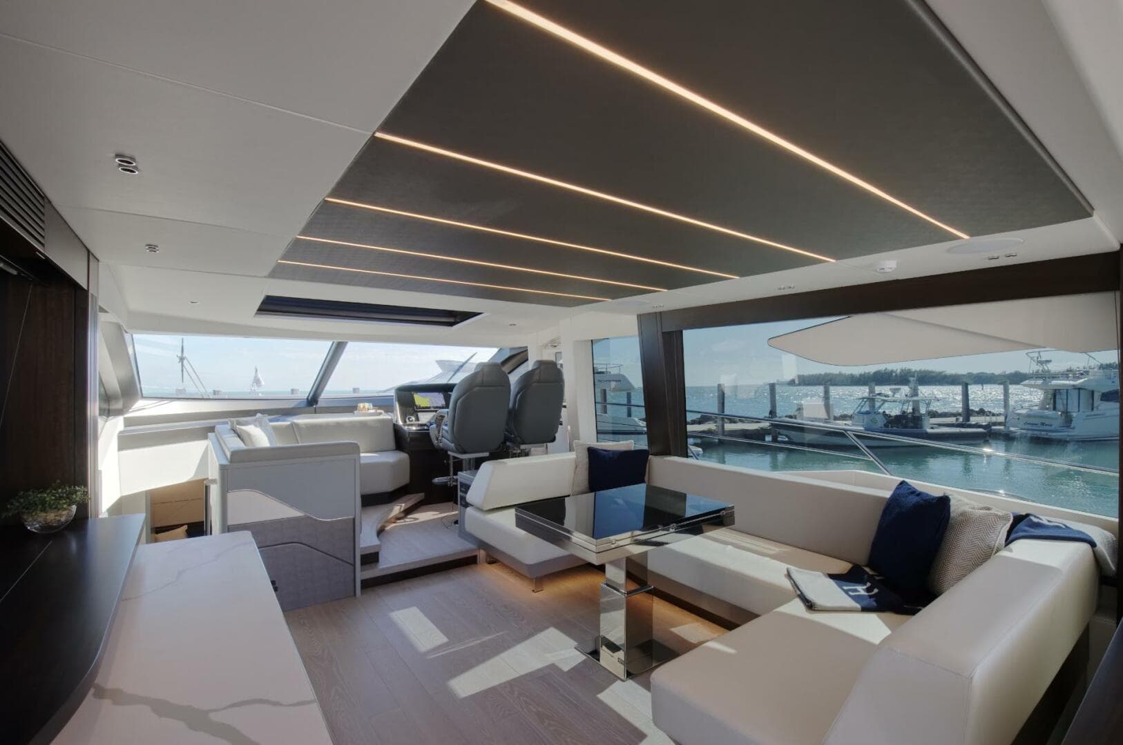 2023 Sunseeker Sport Yacht — photo 22
