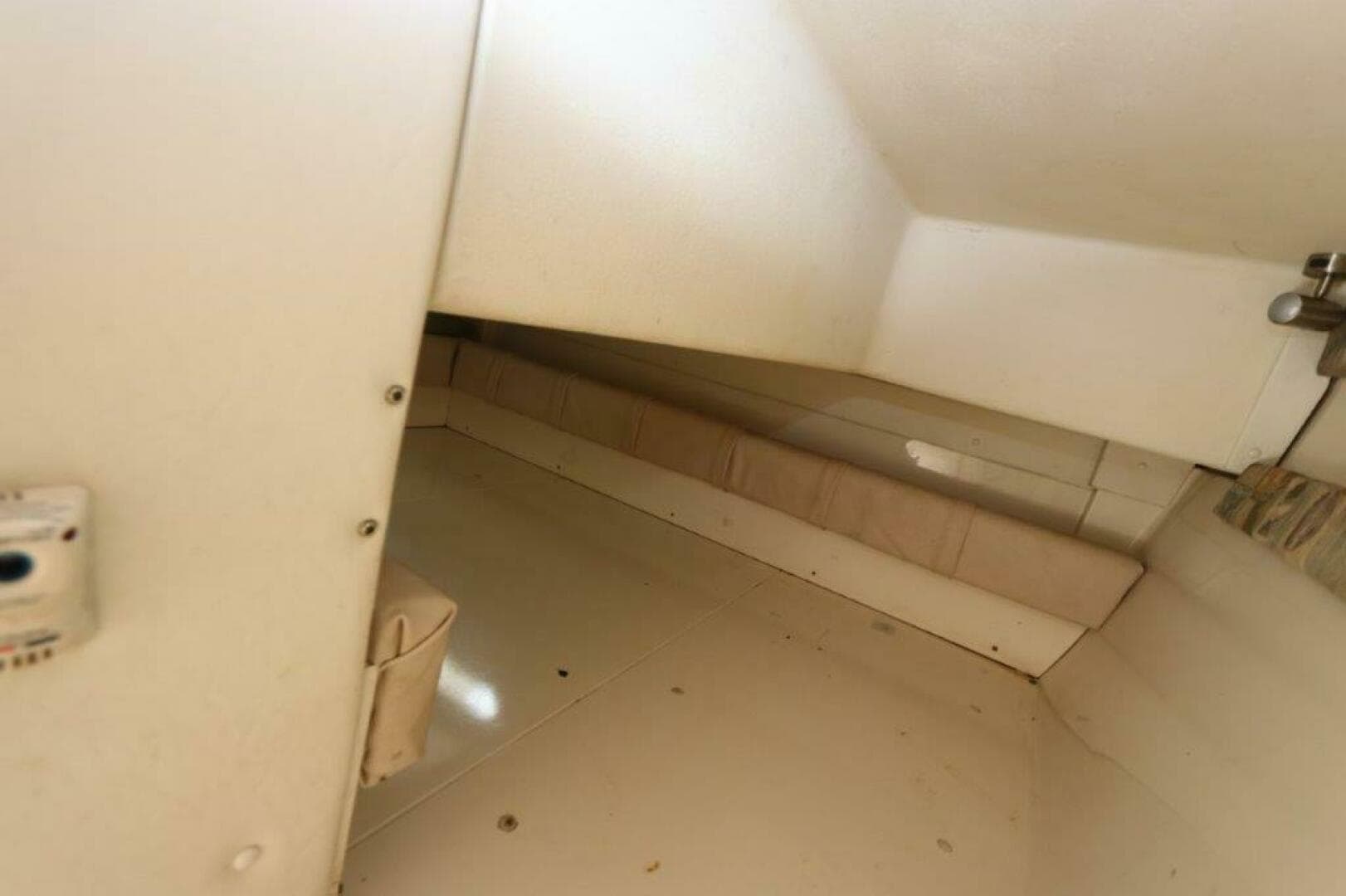 2006 Stingray 240 Cs — photo 17