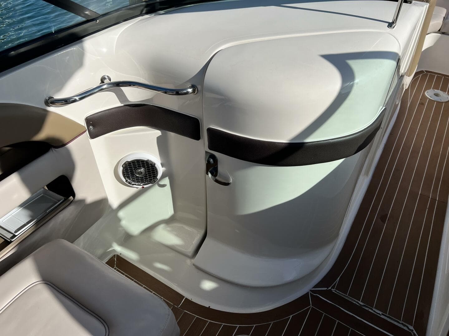 2012 Sea Ray 300 Slx — photo 38