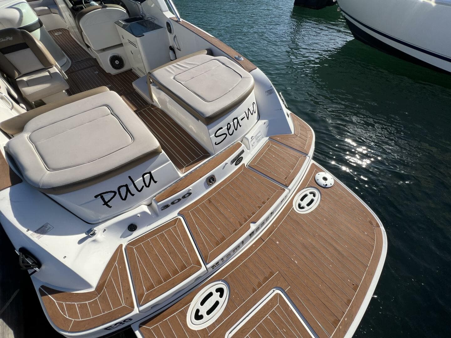 2012 Sea Ray 300 Slx — photo 7