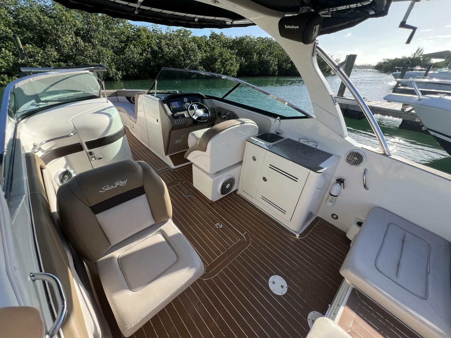 2012 Sea Ray 300 Slx — photo 13