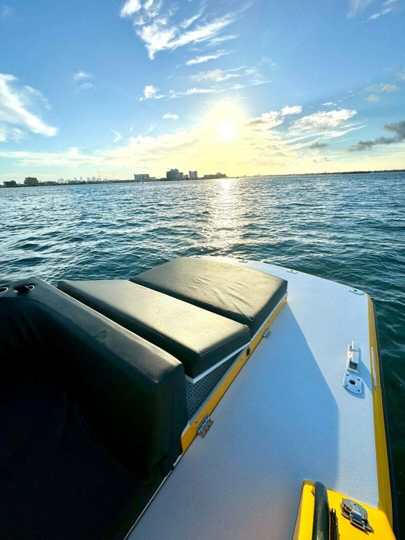 2023 Vandutch Sport 35 — photo 2